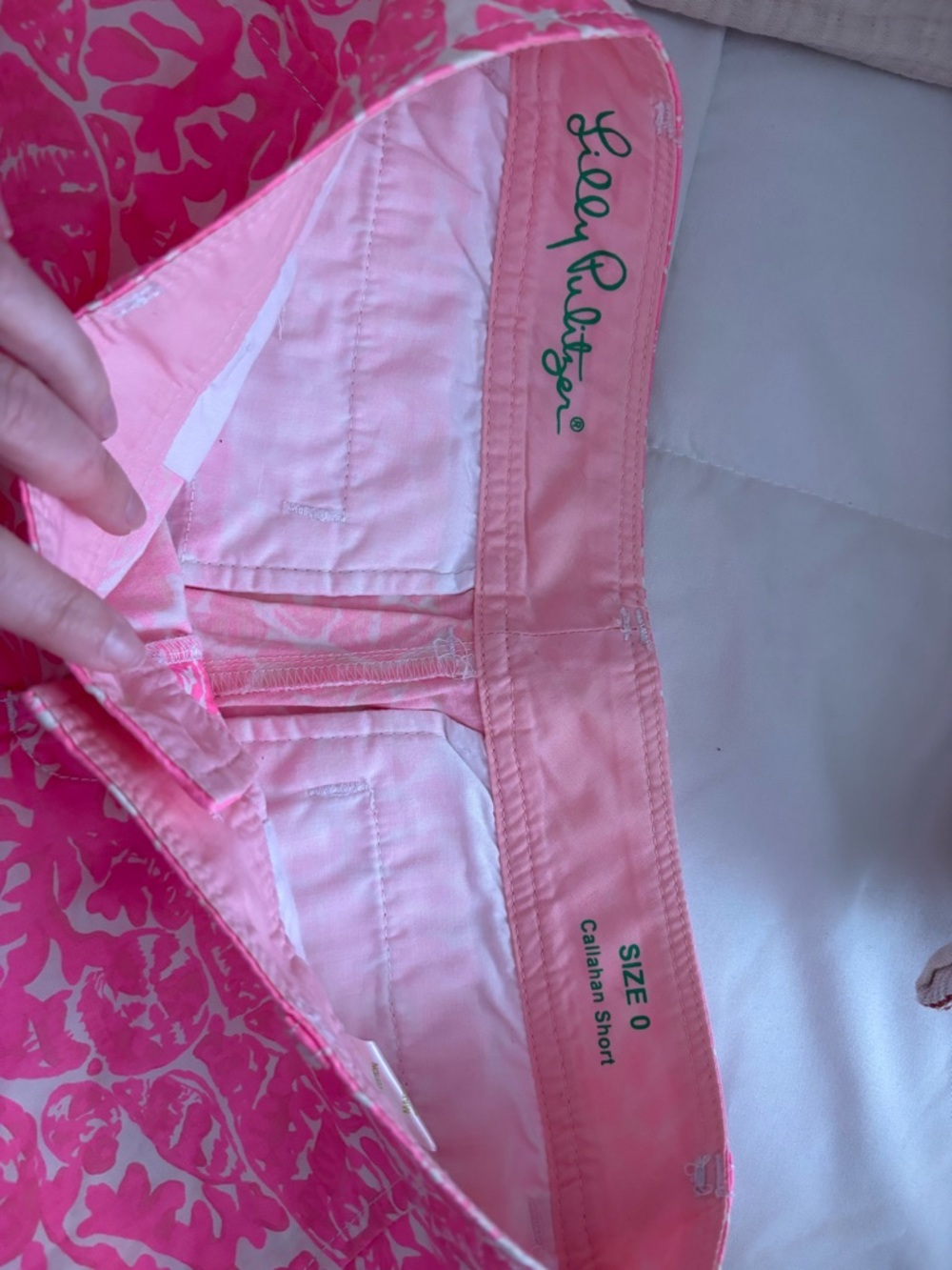 Lilly Pulitzer Callahan 5” shorts in cosmo pink Party Favors Size 0 - Picture 5 of 5